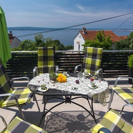 Apartmani Ana Dramalj Exterior foto